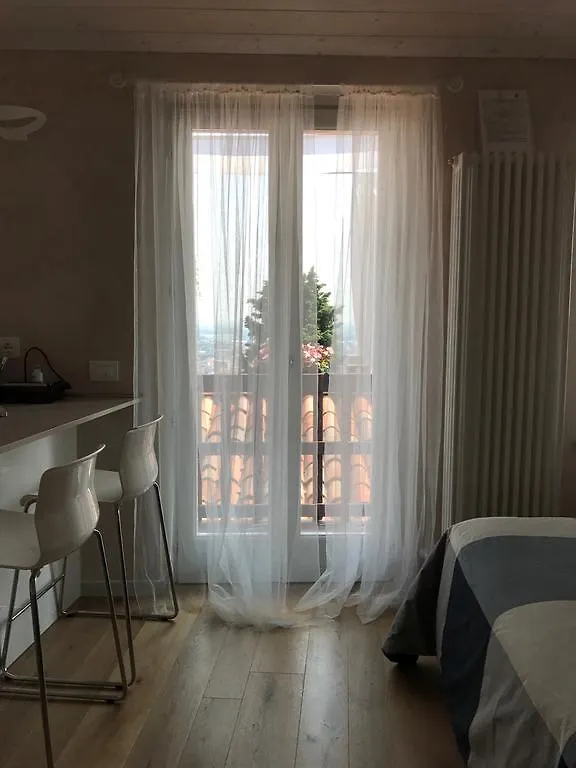 Dom wakacyjny Livinn Bergamo La Mansardina1 E La Mansardina2 Włochy